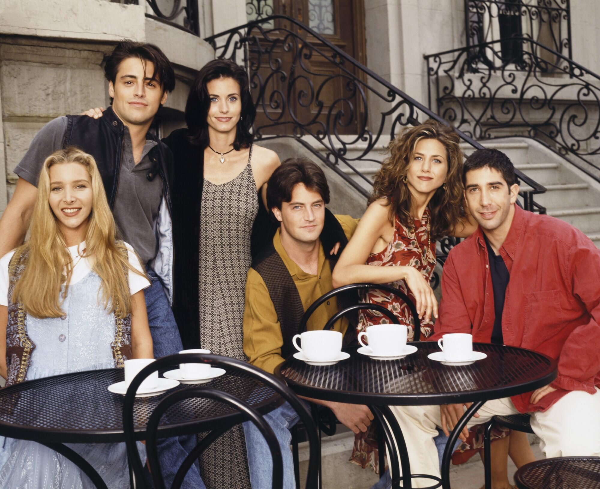 Friends Trivia Questions How Well Do You Know Friends Hellogiggles