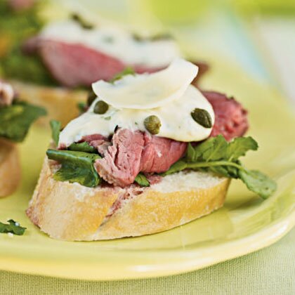 Seared Beef Tenderloin Mini Sandwiches Mustard Horseradish Sauce Recipe 0 Myrecipes