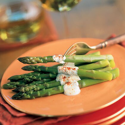 Asparagus Spears With Garlic Aioli Recipe Myrecipes