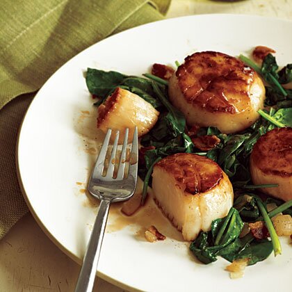 Pan Seared Scallops With Bacon And Spinach Recipe Myrecipes