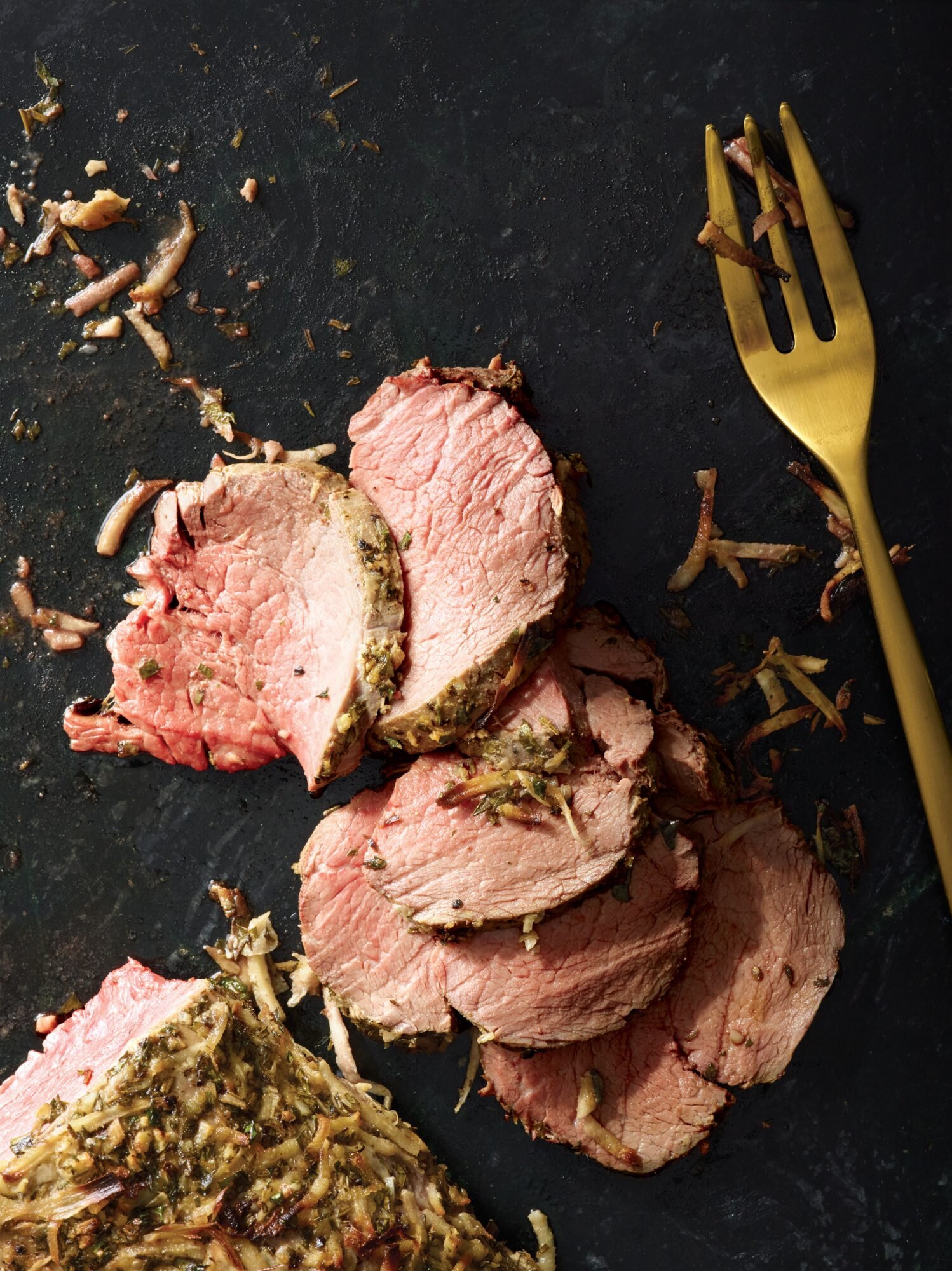 Horseradish And Herb Crusted Beef Tenderloin Recipe Myrecipes