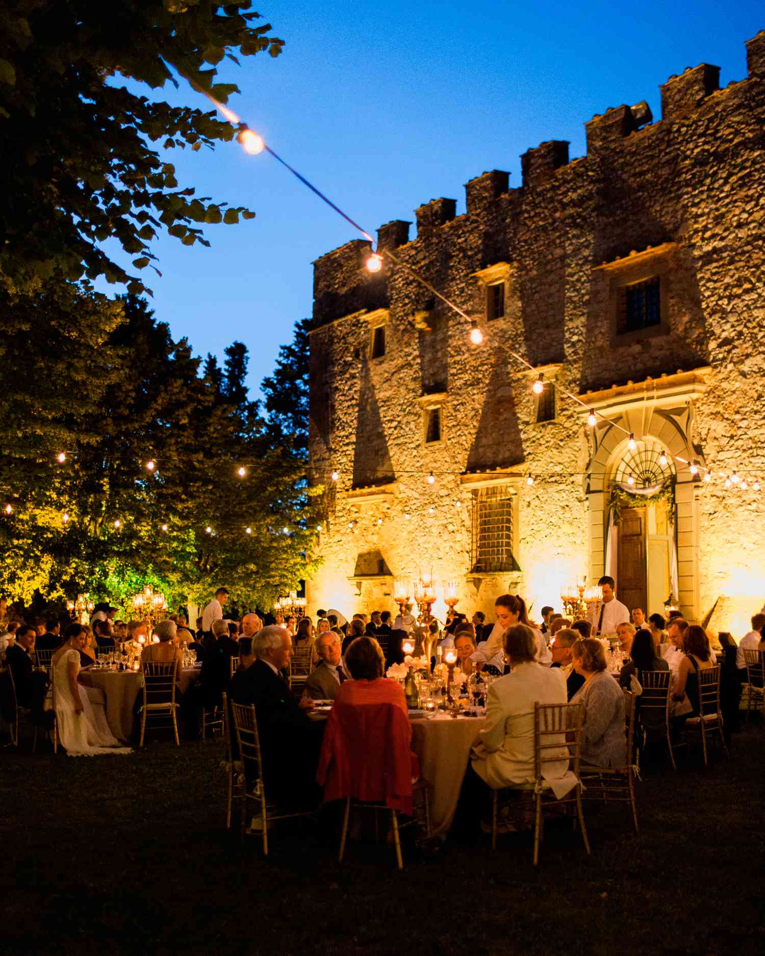 30 Creative Ways To Light Your Wedding Day Outdoor Wedding Dream Wedding Wedding Lights