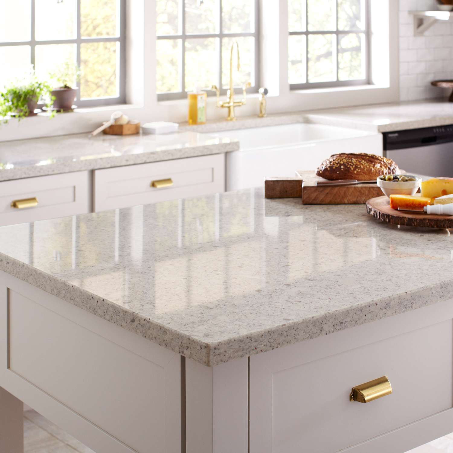 How To Choose Between Quartz Or Granite Kitchen Countertops Martha Stewart