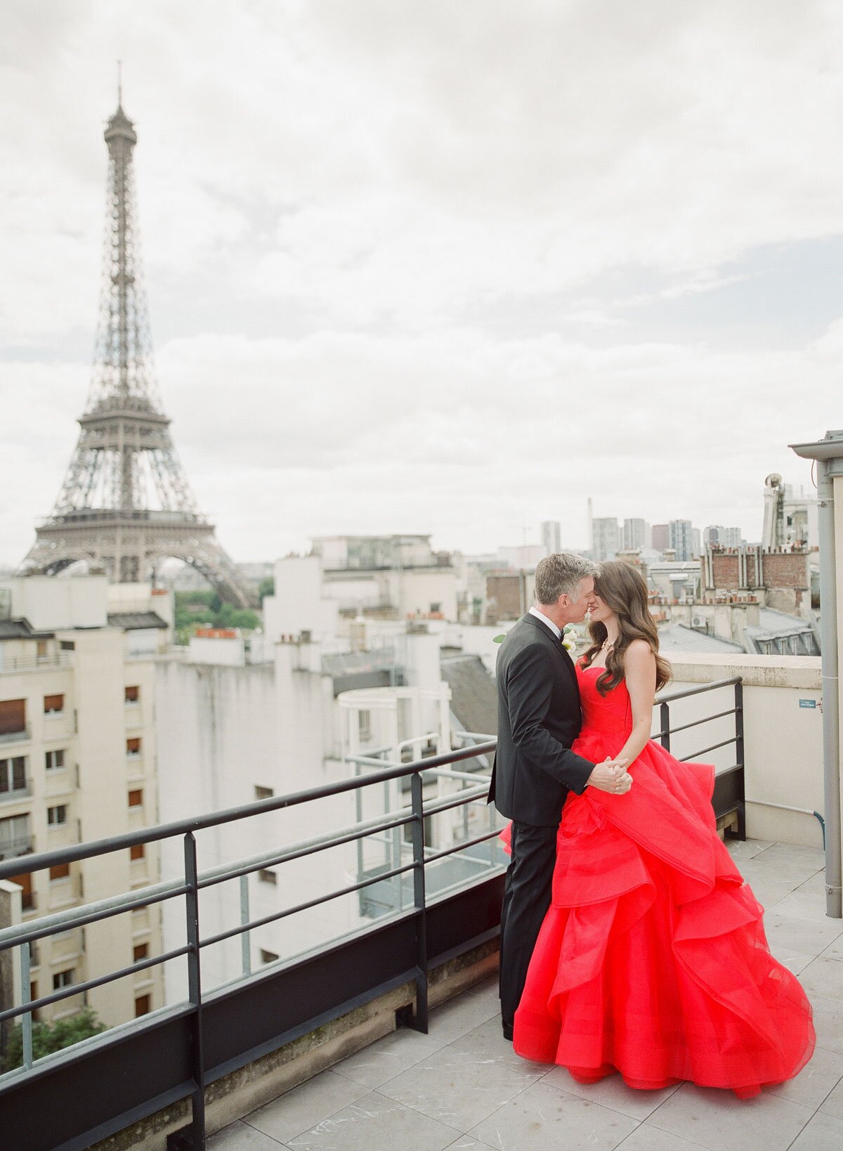 A Glamorous Destination Wedding In Paris Martha Stewart Weddings