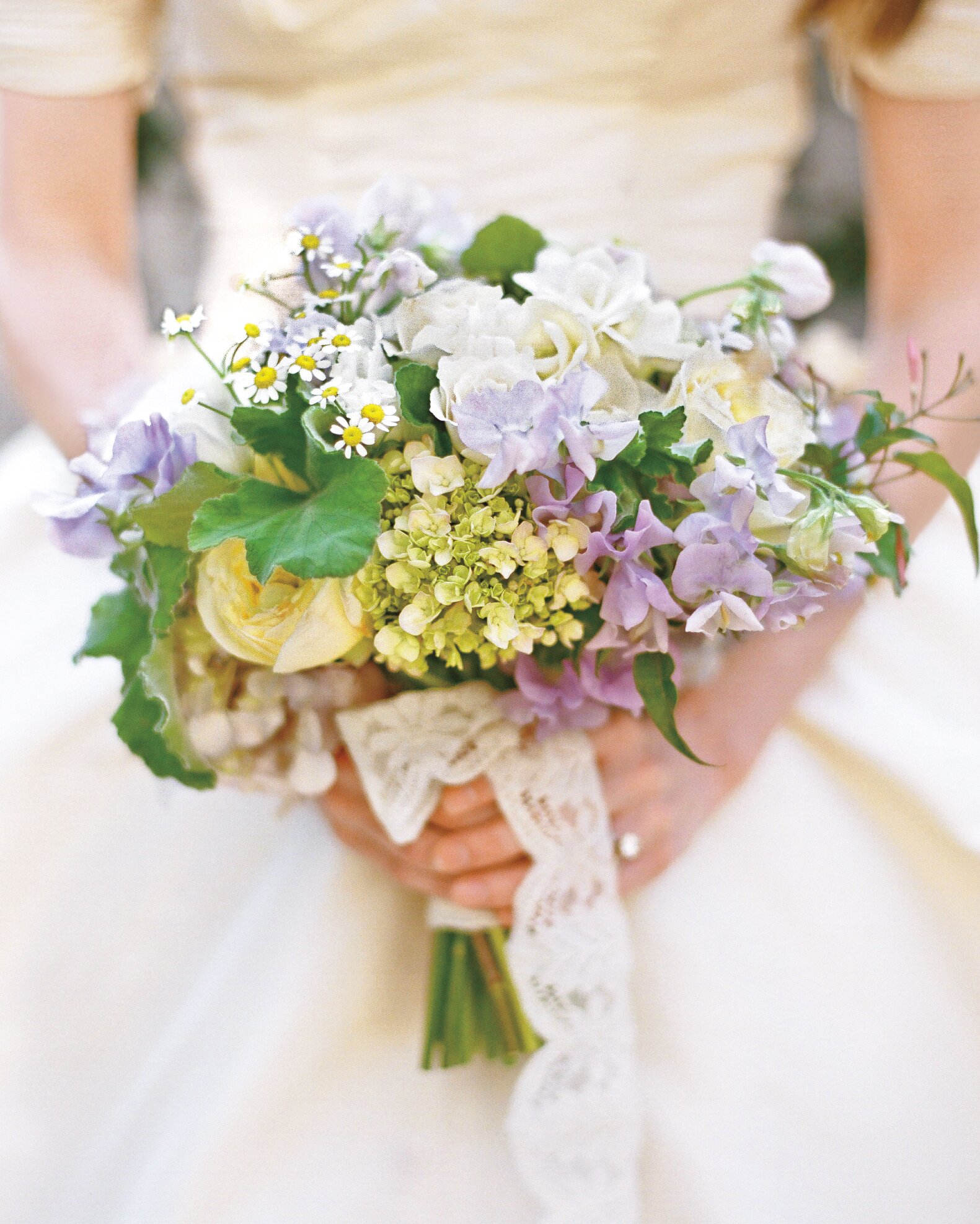 Bouquets From Real Weddings Martha Stewart Weddings