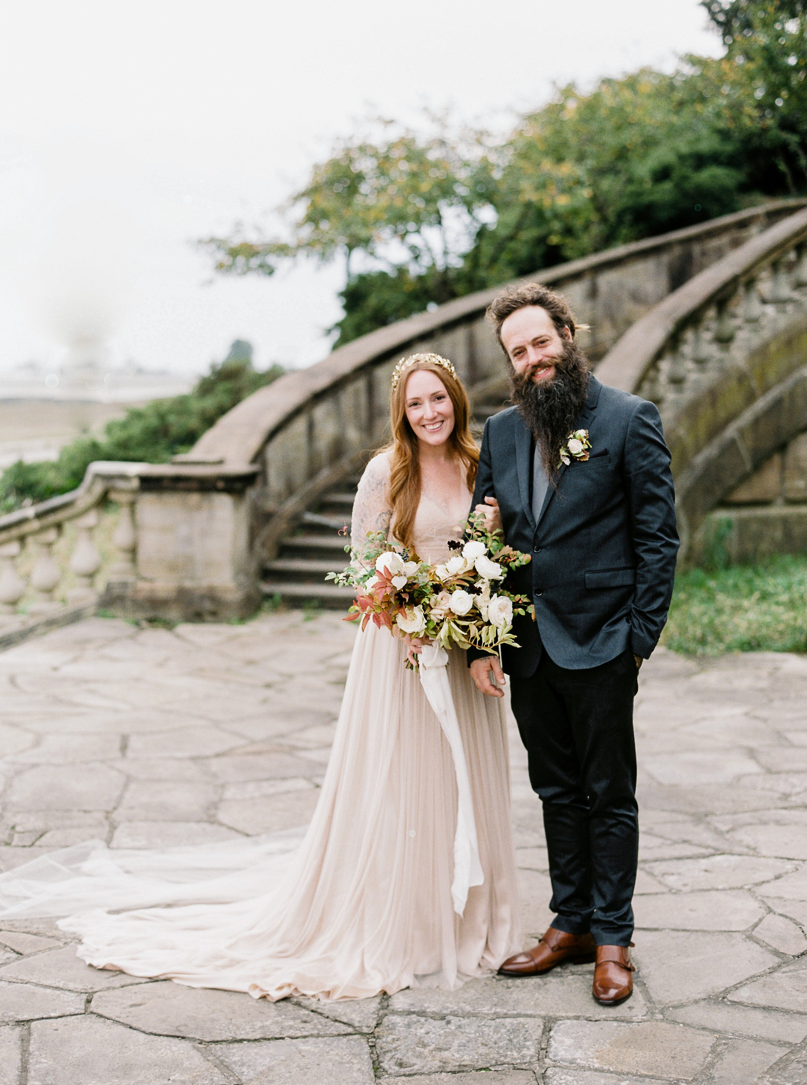 One Couple S Fall Wedding At An Ohio Art Museum Martha Stewart