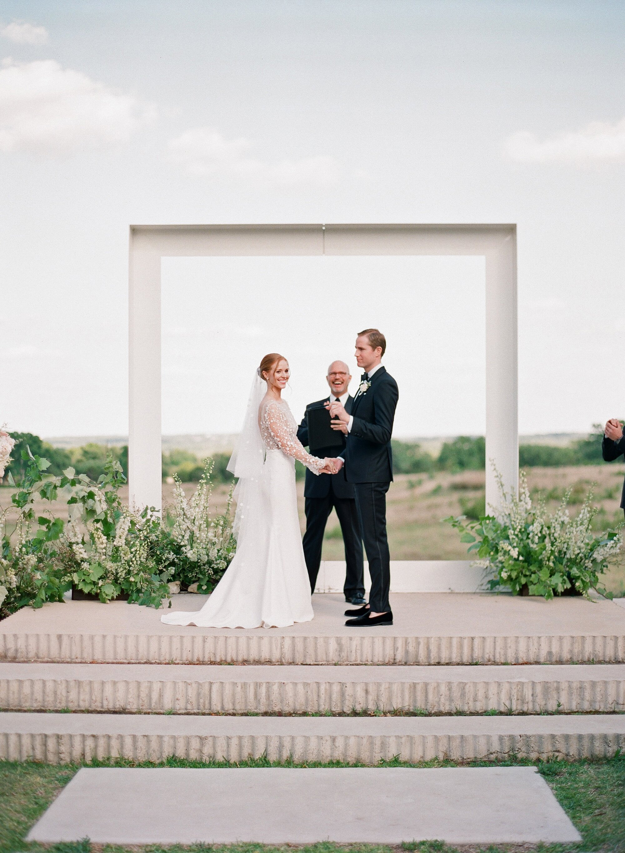 One Couple S Black Tie Wedding In Texas Hill Country Martha