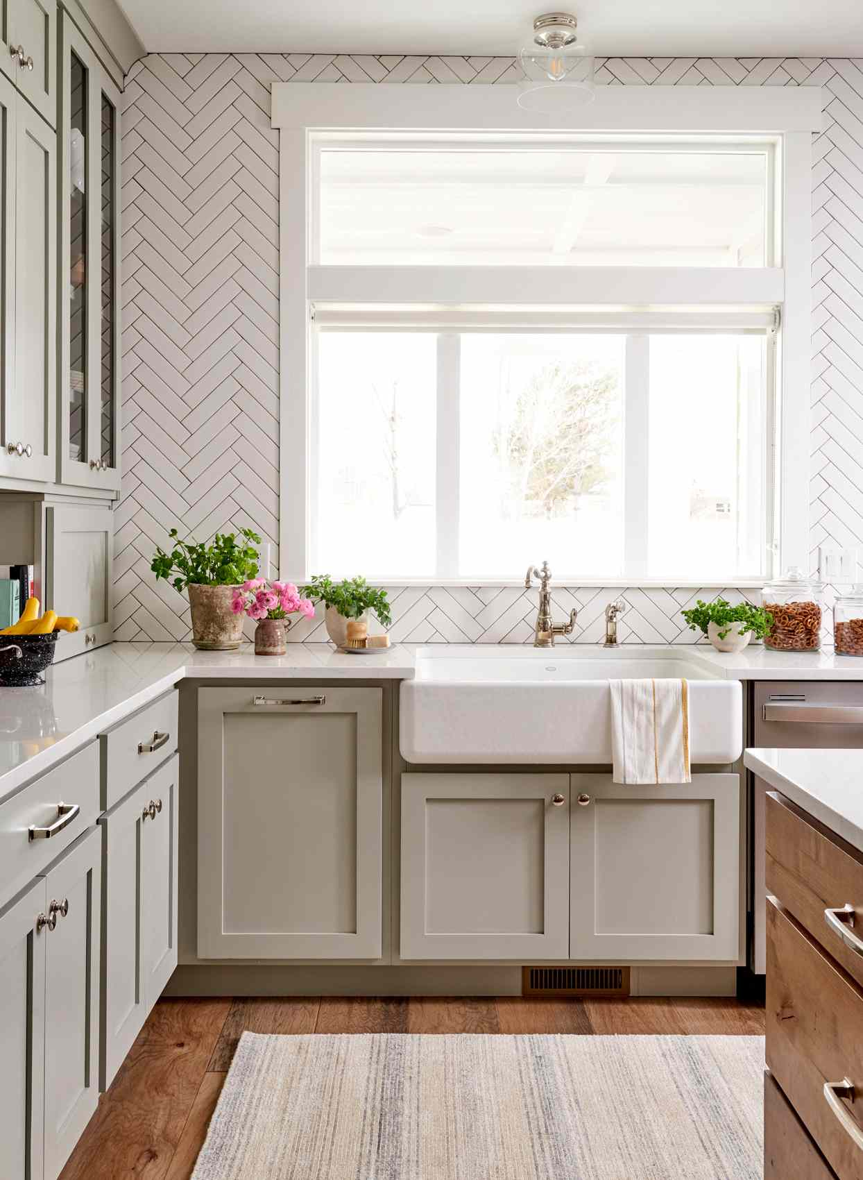 25 Winning Kitchen Color Schemes For A Look Youll Love Forever Better Homes Gardens