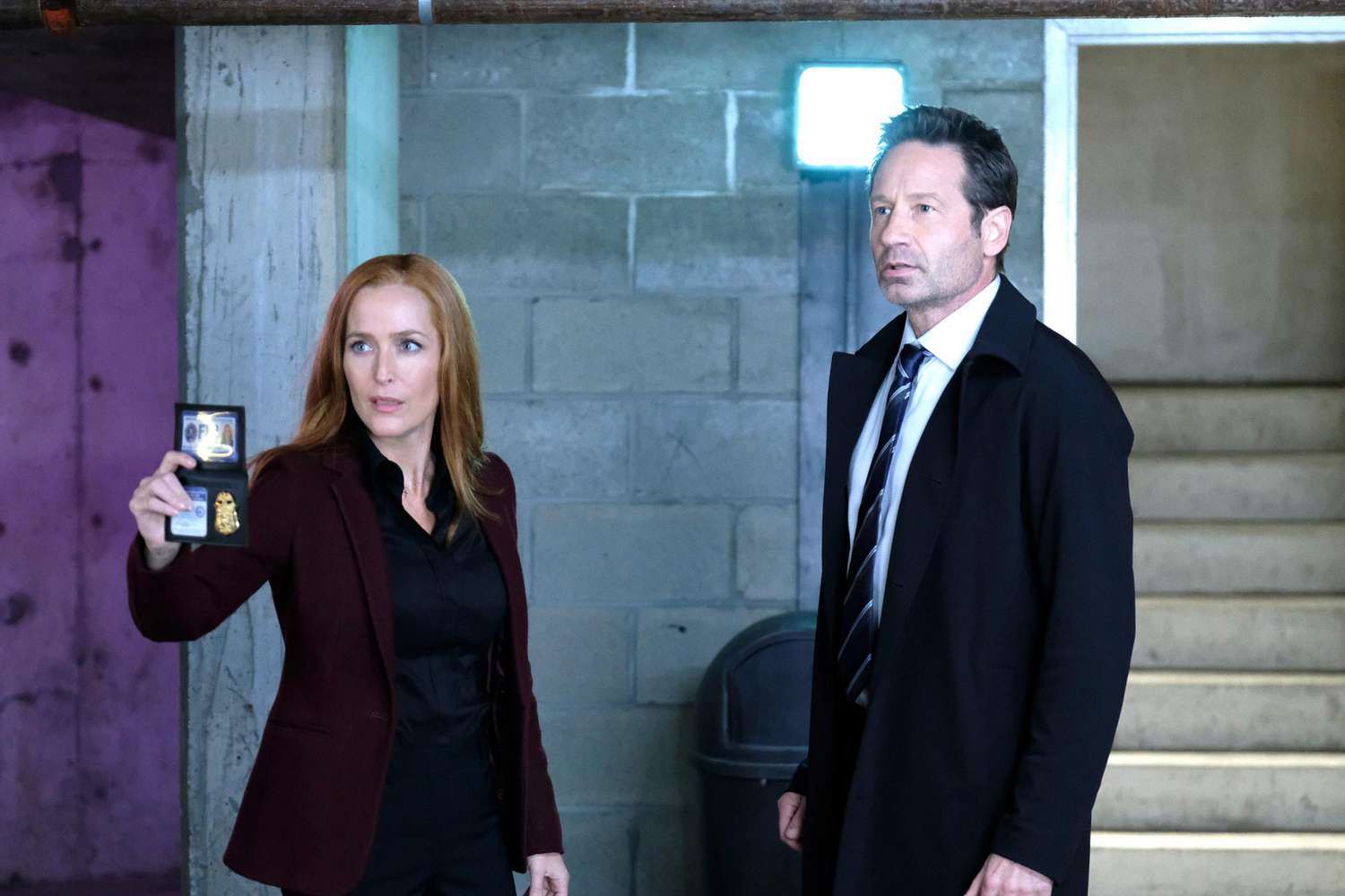 X Files Season 11 What S Going On With Mulder And Scully Ew Com