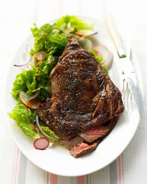 Chili-Rubbed Steak and Salad 