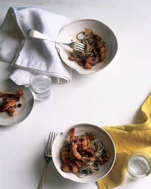 Paprika Shrimp with Walnuts 