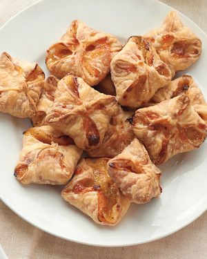Cheddar-Apricot Puffs 