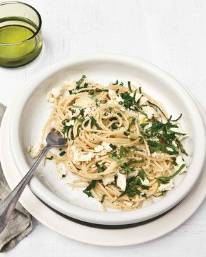 Spaghetti with Basil and Parsley 