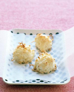 Chewy Coconut Macaroons 