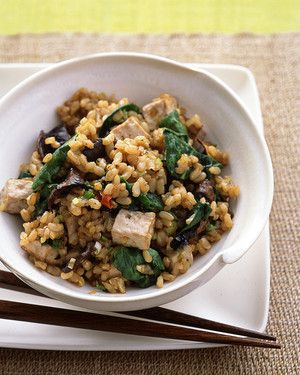 Brown Rice with Tofu, Dried Mushrooms, and Baby Spinach 