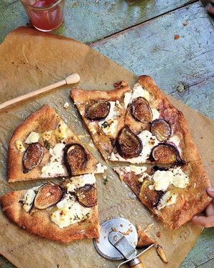 Pizza with Fresh Figs, Ricotta, Thyme, and Honey 
