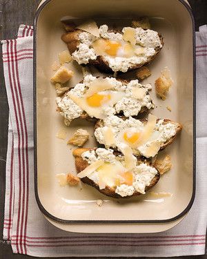 Egg-in-the-Hole Toasts with Ricotta 