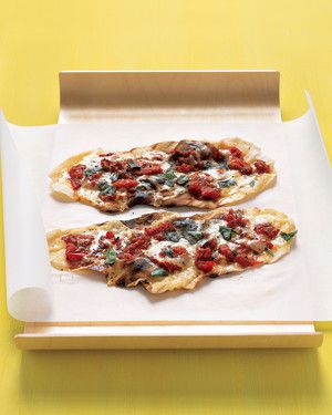 Grilled-Tomato Pizzettes With Basil and Fontina Cheese 