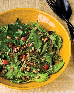 Black-Eyed Pea Salad with Baby Greens 