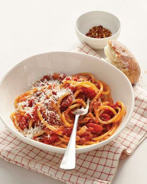 Spicy Tomato Sauce with Pancetta 