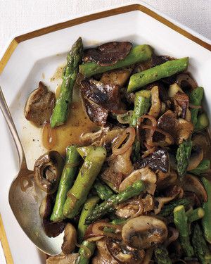 Mushrooms and Asparagus with Sherry Vinaigrette 