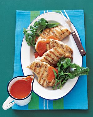Chicken with Roasted-Pepper Sauce 