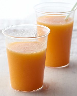 Carrot-Mango Smoothie 