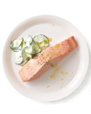 five-ways-poached-salmon-004-med108877.jpg