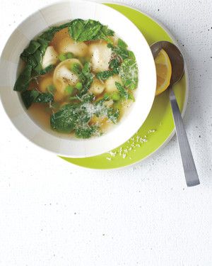 tortellini-soup-peas-spinach-med108372.jpg
