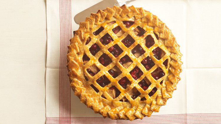 Pear-Cranberry Pie with Faux Lattice 