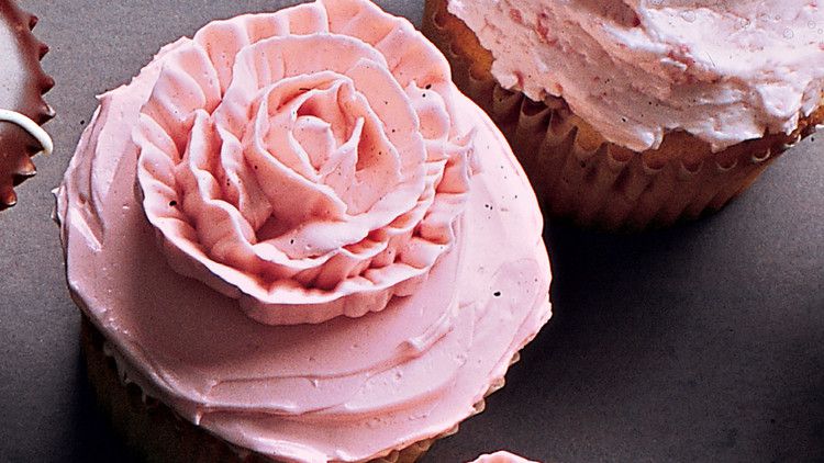 Piped Rose Cupcakes