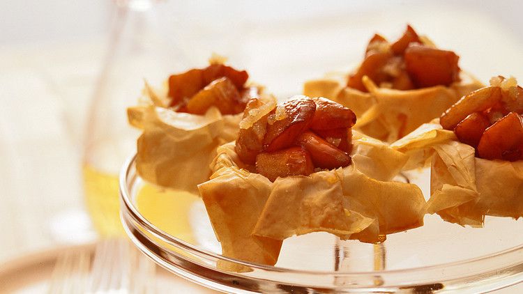 Caramelized Apples in Phyllo Tarts 