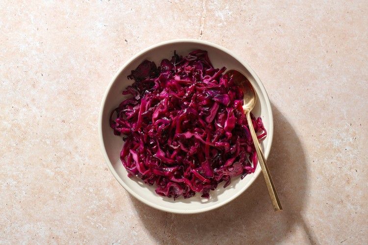 sauteed red cabbage