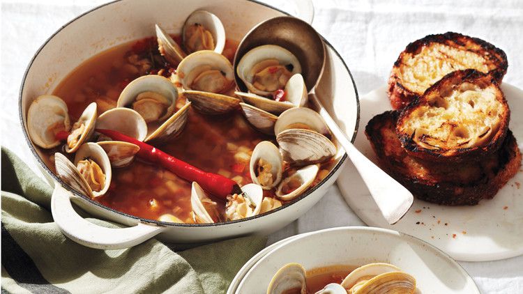 Spanish Clam Soup 