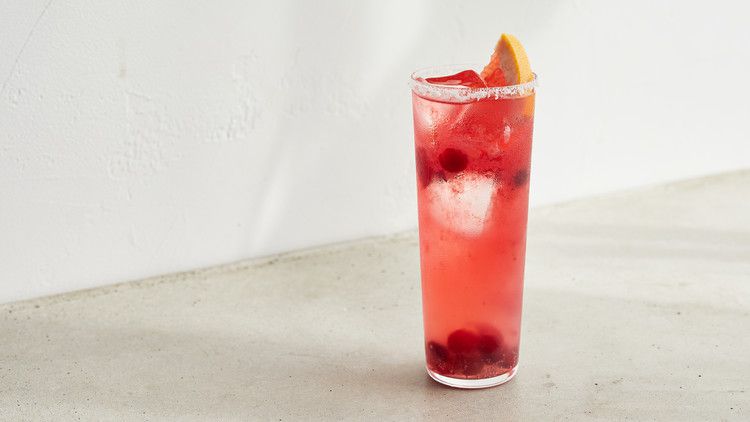 cranberry spritz cocktail