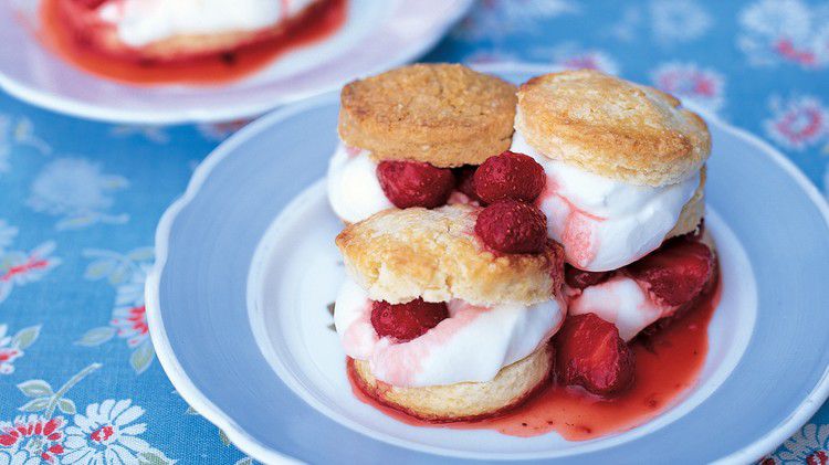 Strawberry Shortcakes with Whipped Cream 