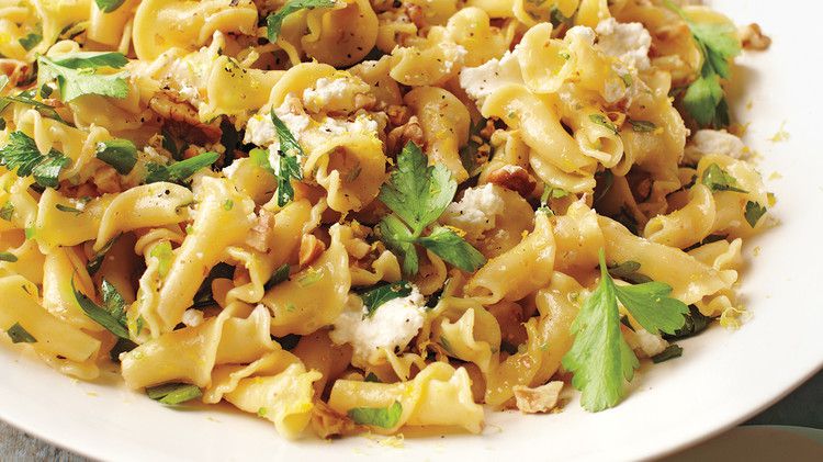 Campanelle with Walnuts, Ricotta, and Lemon 