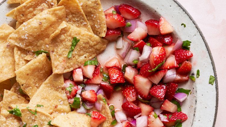 Strawberry salsa and tortilla chips