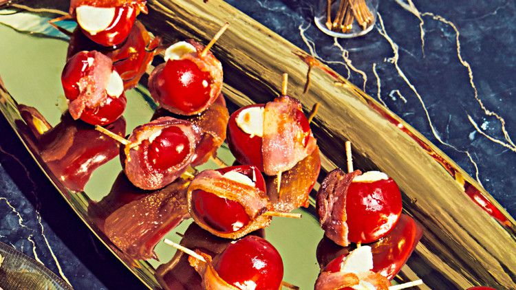 Bacon-Wrapped Peppadew Poppers 