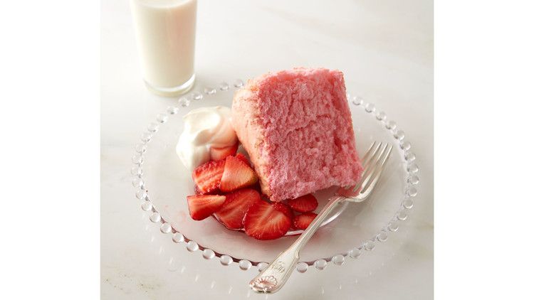 Pretty-in-Pink Angel Food Cake 