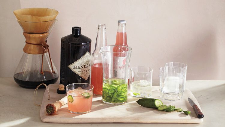 Cucumber-Infused Gin-and-Grapefruit Fizz