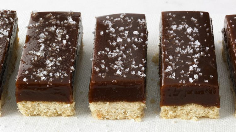 Chocolate-Caramel Cookie Bars 