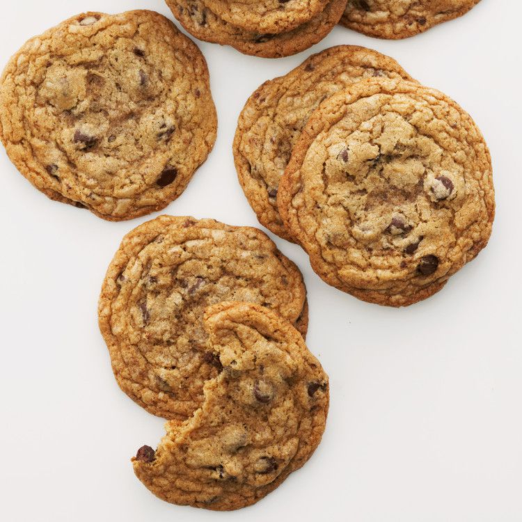 Chewy and Crisp Chocolate Chip Cookies