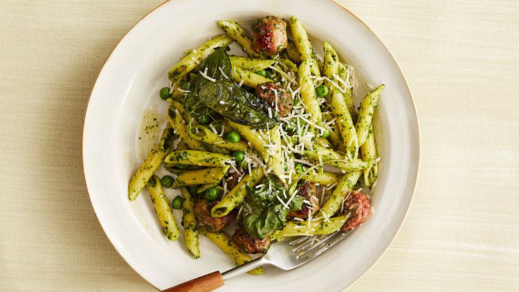 Penne with Spinach Pesto and Turkey Sausage 