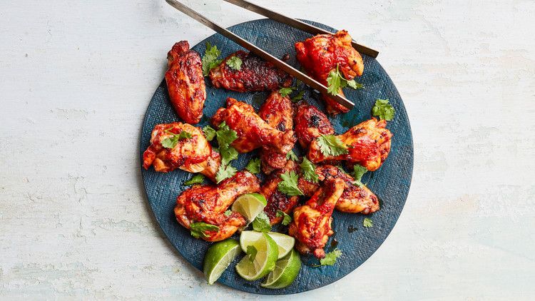 Spicy Chicken Wings with Harissa 