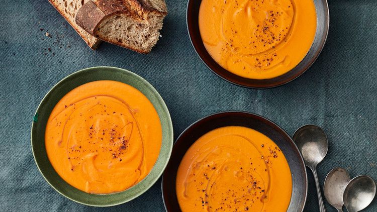creamy carrot tomato and ginger soup 