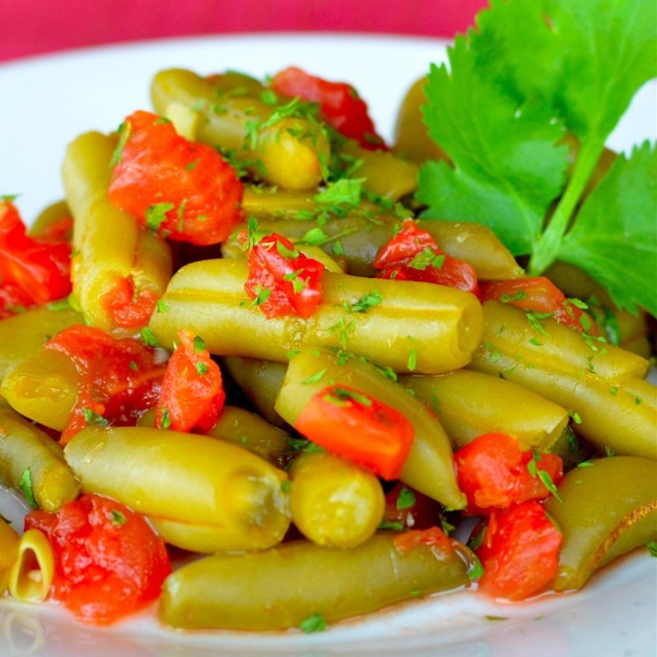 Hot and Spicy Green Beans with Tomato Lela