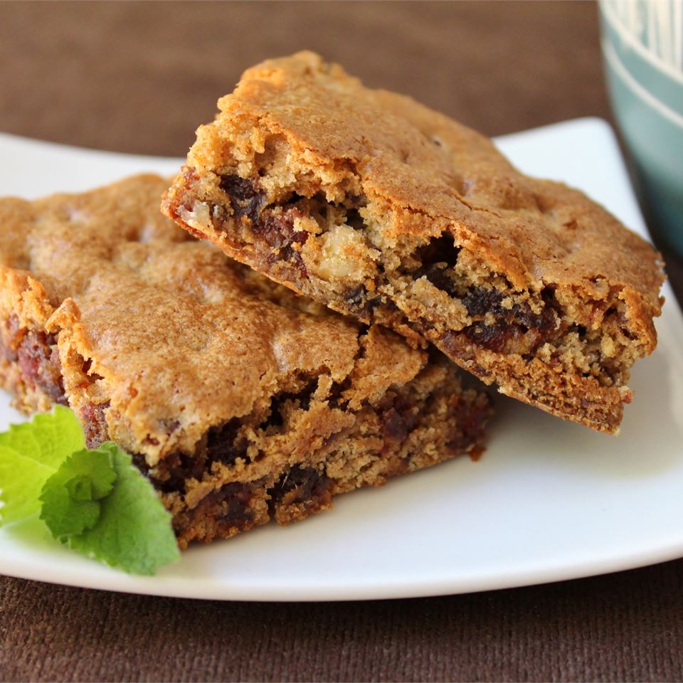 Date-Nut and Brown Sugar Bars 