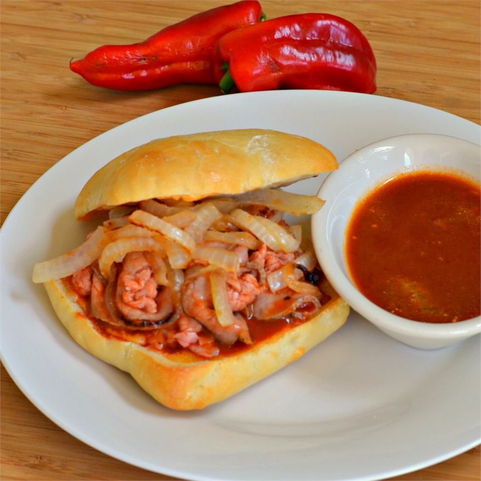 HERDEZ&reg; Drowned Beef Sandwich with Chipotle Sauce (Torta Ahogada) 