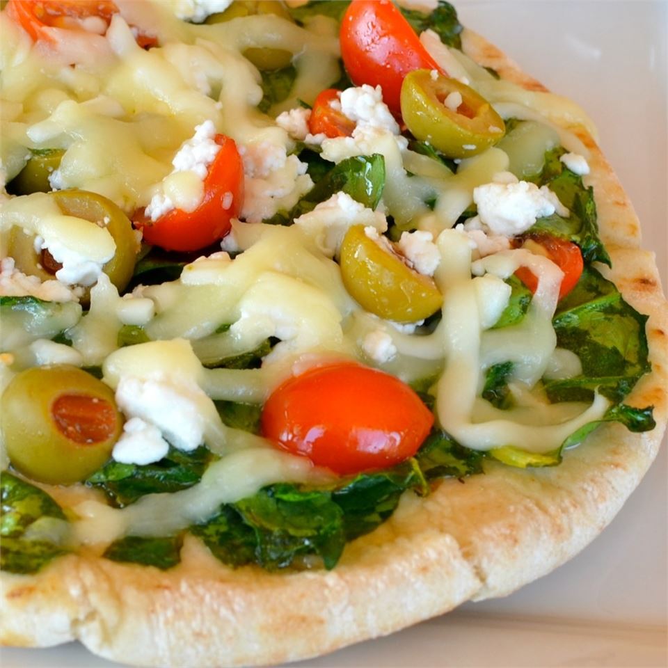 Individual Greek Pita Pizzas 